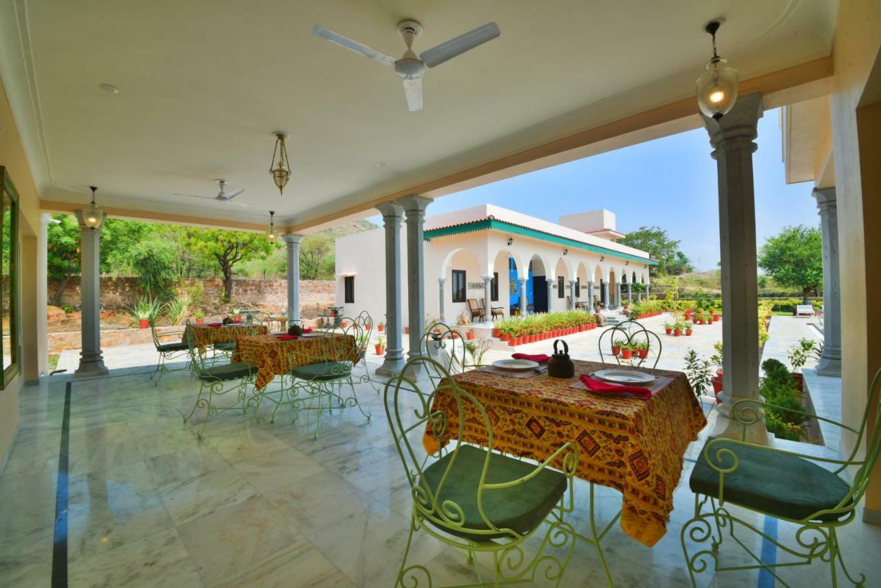 Premkunj Hotel Udaipur Bagian luar foto