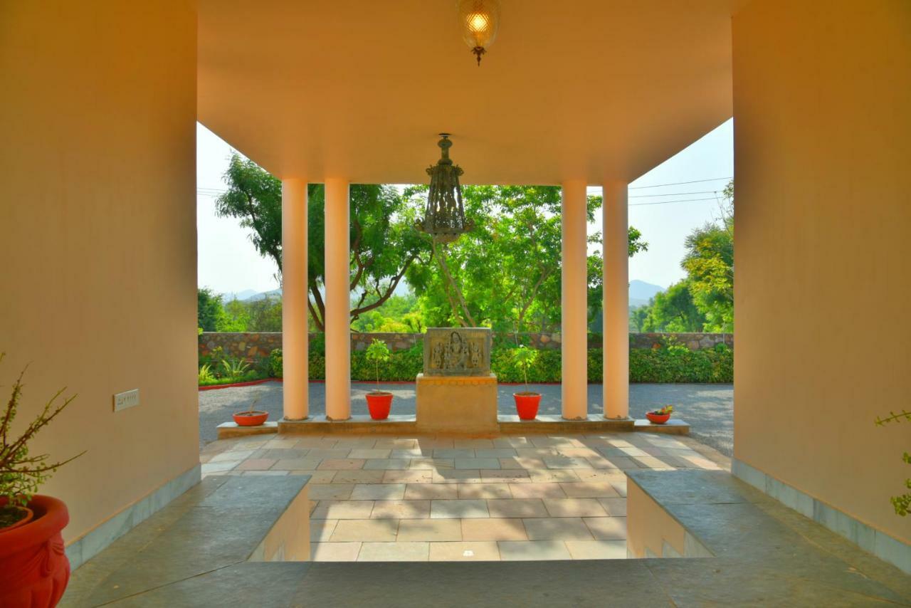 Premkunj Hotel Udaipur Bagian luar foto