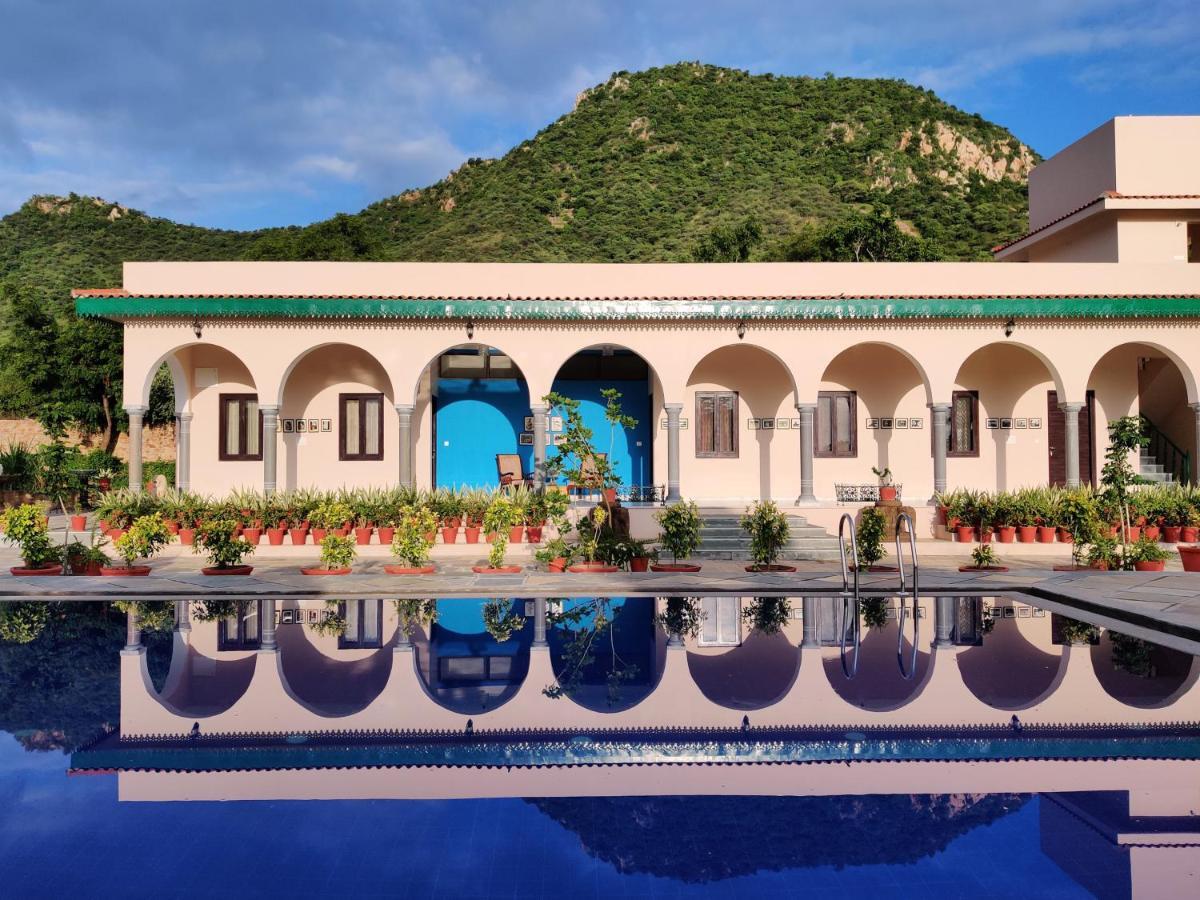 Premkunj Hotel Udaipur Bagian luar foto